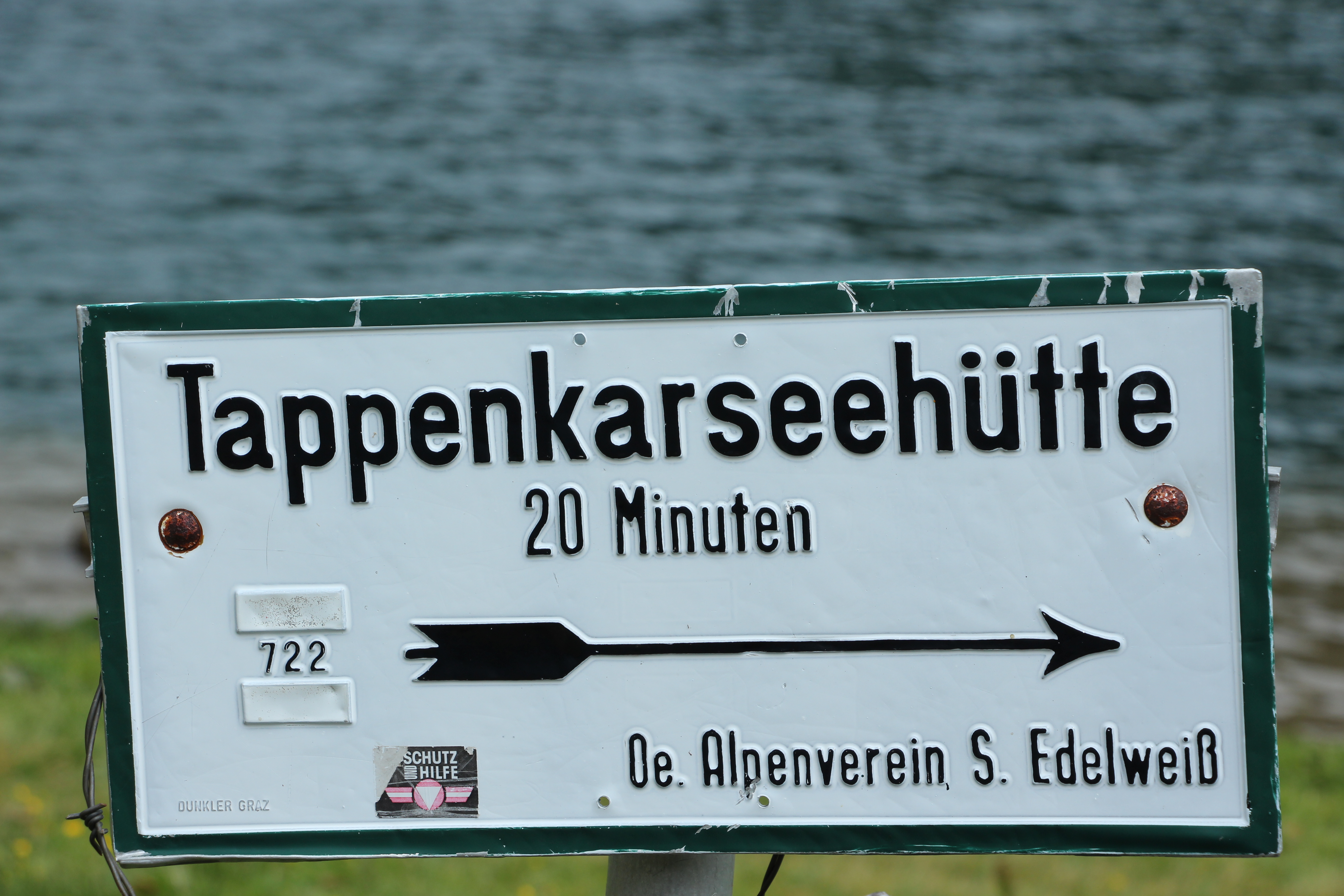 Zur Tappenkarseehuette