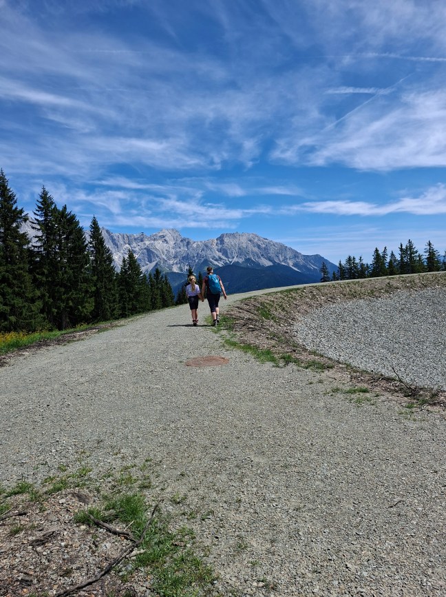 Wanderung rund um den Speichersee an der Papagenobahn